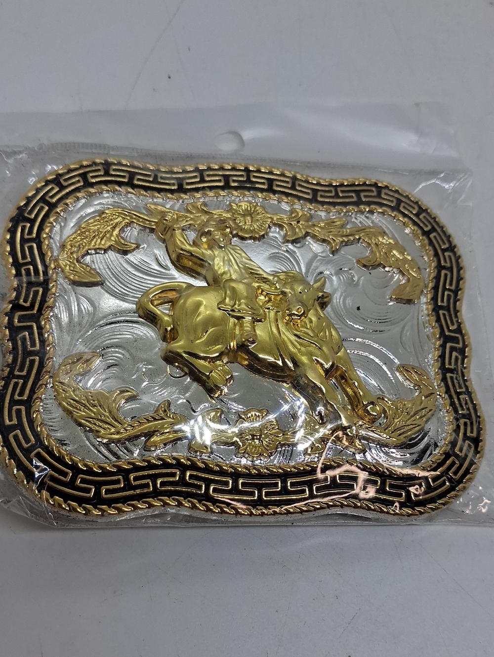 NWT Gold and Silver Western Bull Belt Buckle